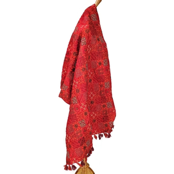 Aarong Hand Embroidered Silk Large Lined Scarf Shawl NWT Art to Wear - Picture 4 of 9